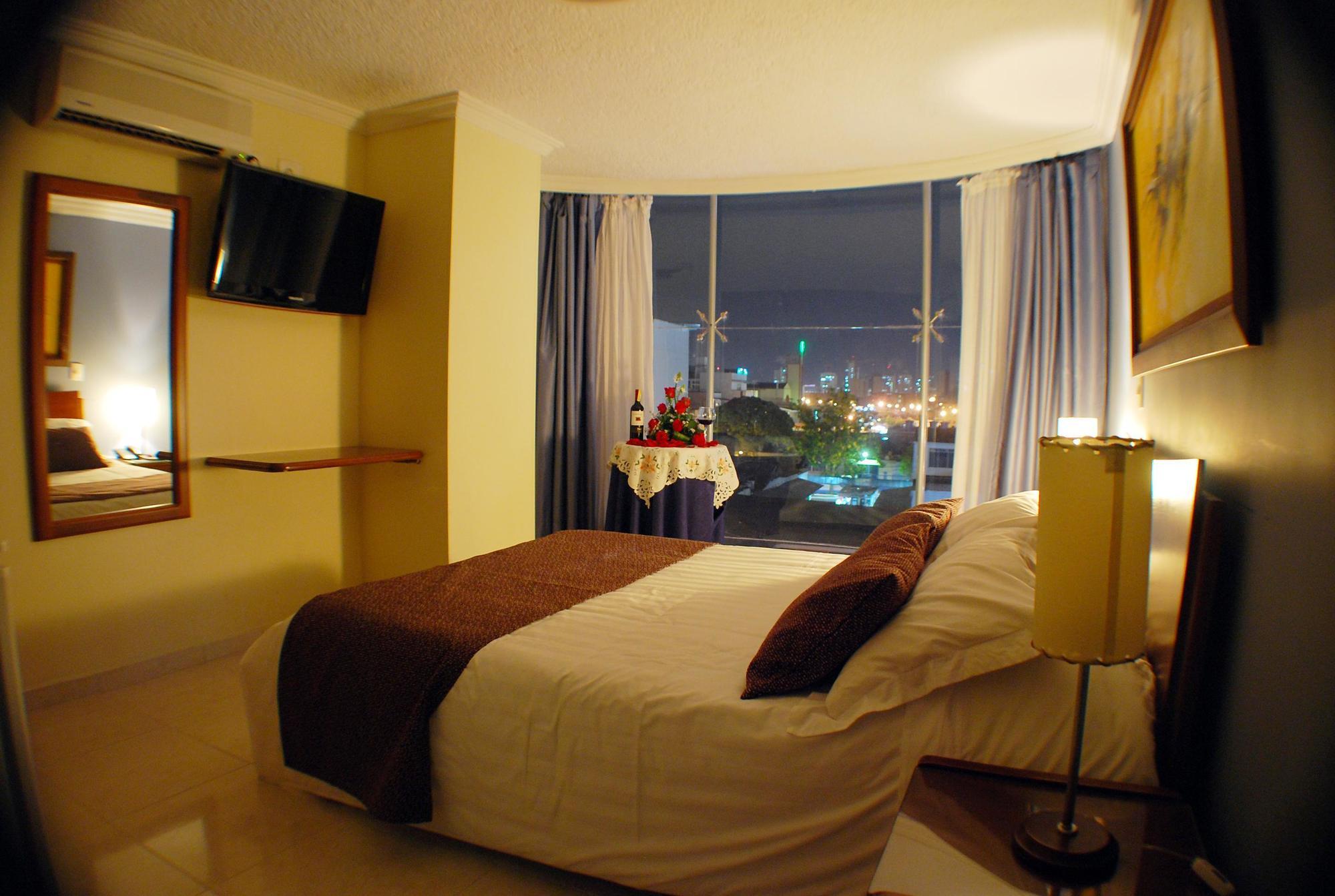 Hotel Plazuela Real 부카라망가 외부 사진